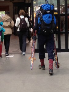 The more traditional Norwegian ski attire includes woolen knickers and knitted knee socks.