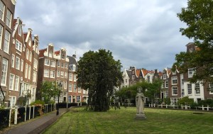The St. Andrew's Beginhof (subsidized residence once built to house widowed and unmarried women) shows some of the range of gables. I love the twin sisters that sport curly mops.